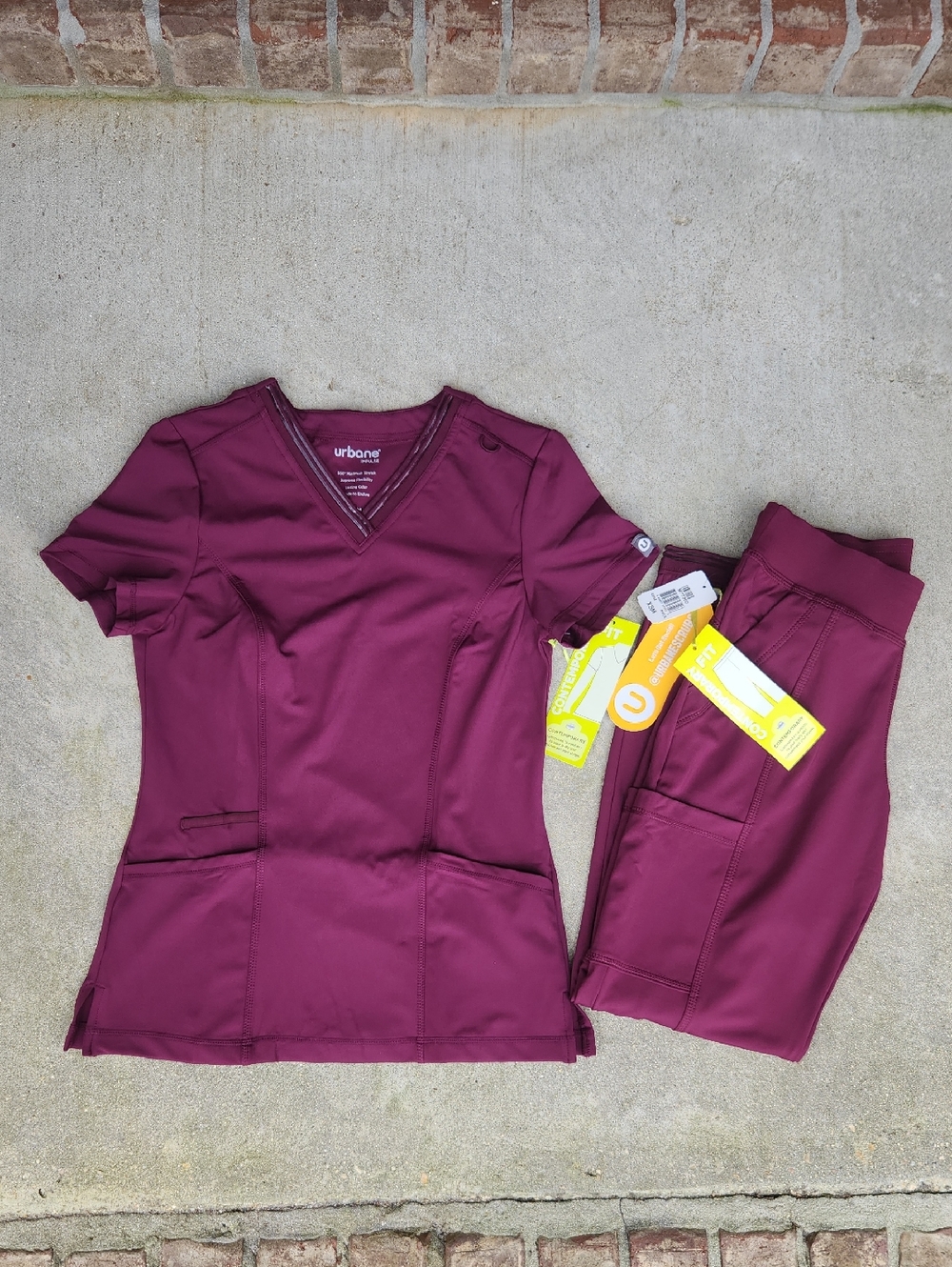 Urbane Impulse Womens Scrub Set